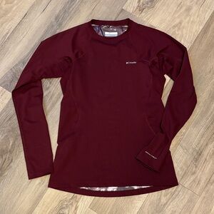 Columbia Omni-Heat Long Sleeve Baselayer Crew - Women’s Size Small in Burgundy